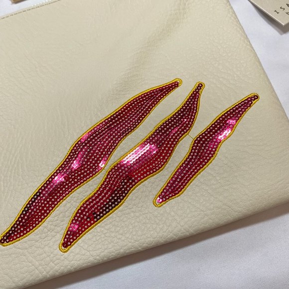 Killer Cool ROAR Tiger clawed Wristlet clutch Faux Leather and sequins. NWT - Picture 8 of 8